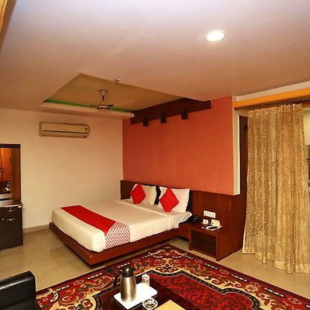 Oyo 38191 Dayal Residency Hotel Jajpur Exterior photo